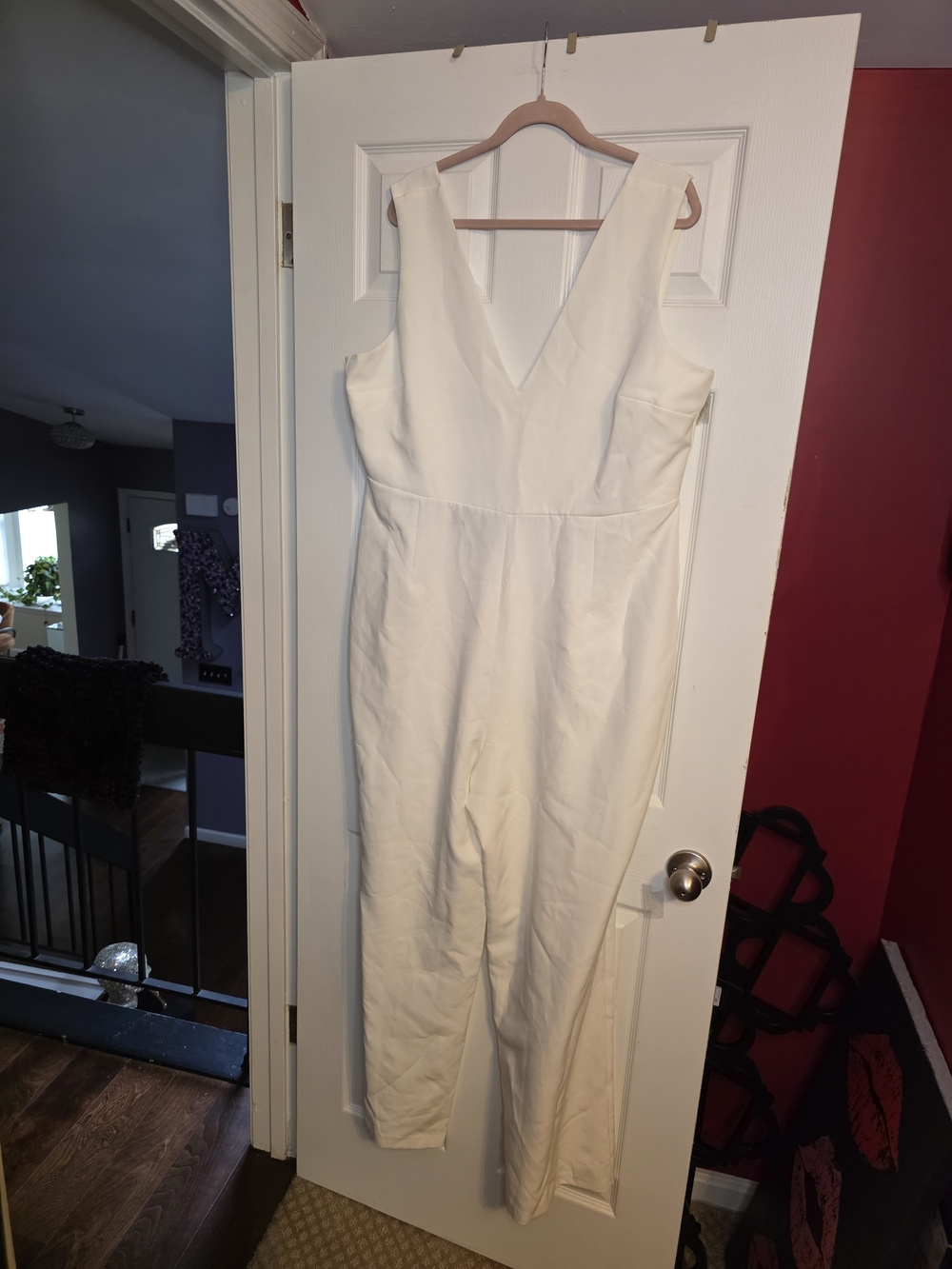 Sleeveless White V-Neck Jumpsuit